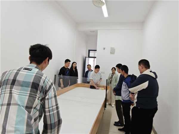 ce52e2759cdf4a54950decea338e36c0.jpg